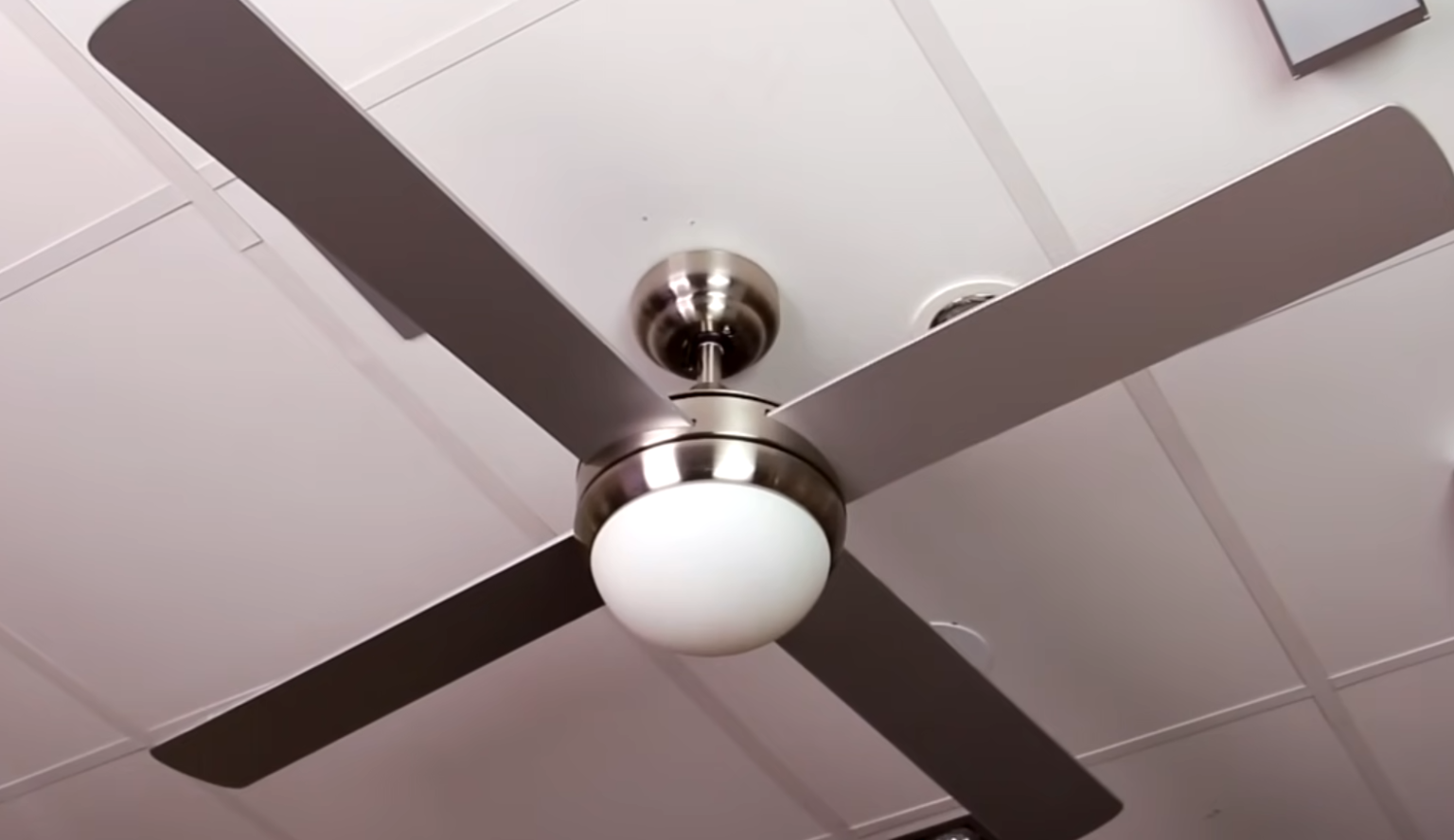 Harbor Breeze Ceiling Fan Remote Not Working How to Fix? ElectronicsHacks