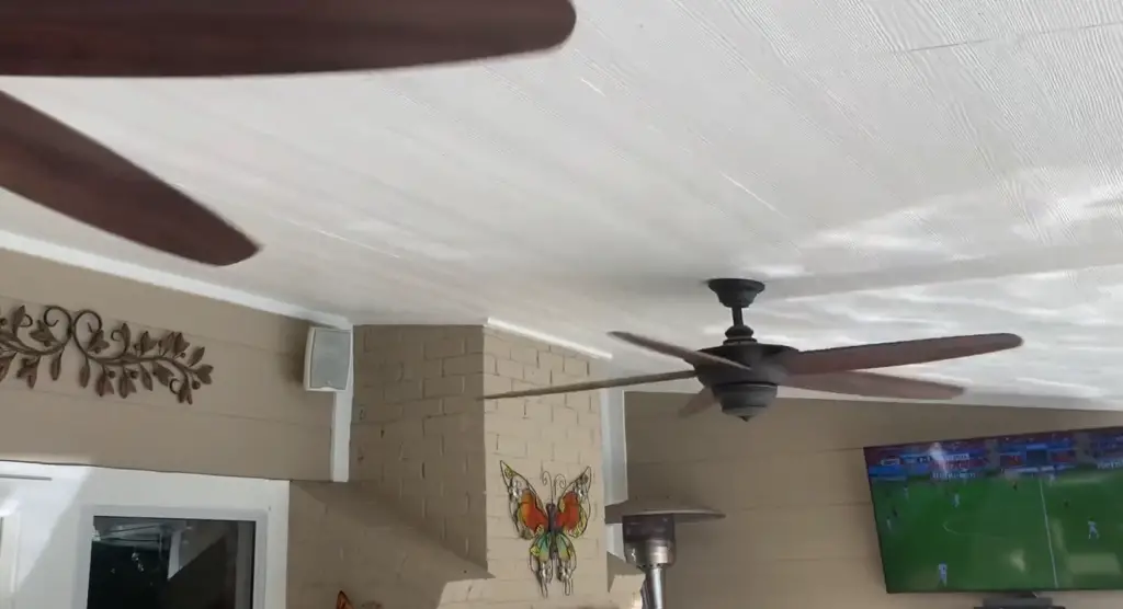 How to change the ceiling fan direction with a remote?