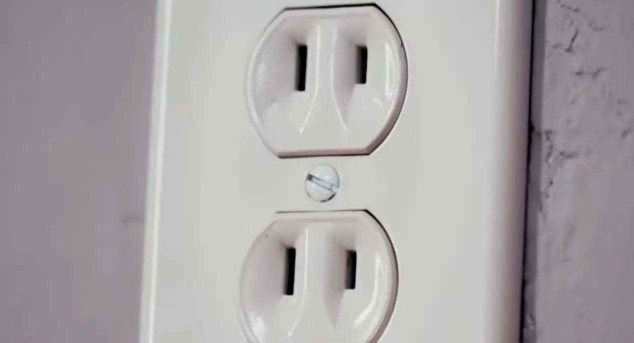 How to Fix a Buzzing Electrical Outlet? ElectronicsHacks