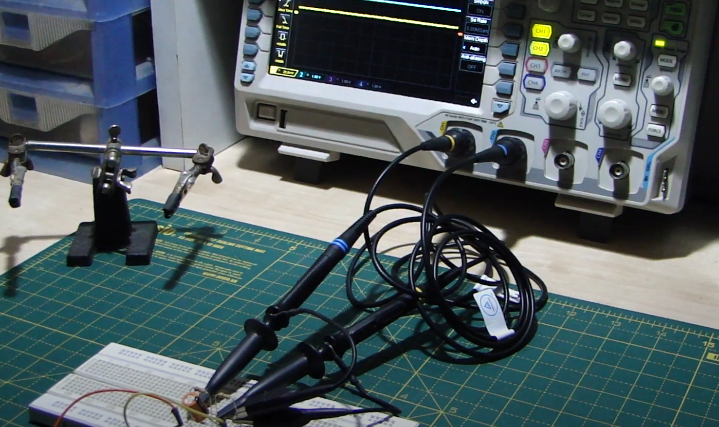 How to Measure Current With an Oscilloscope? - ElectronicsHacks