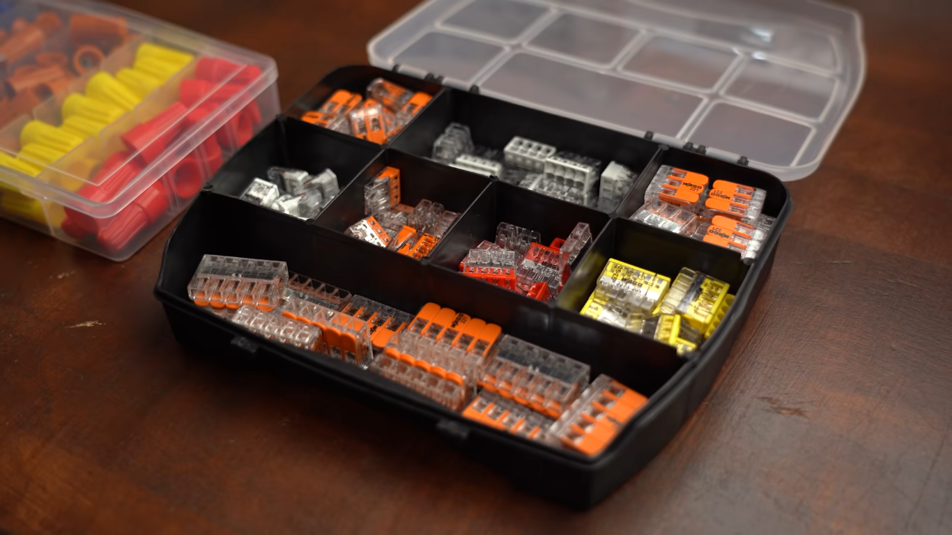 How Many 14 Gauge Wires in a Red Wire Nut? ElectronicsHacks