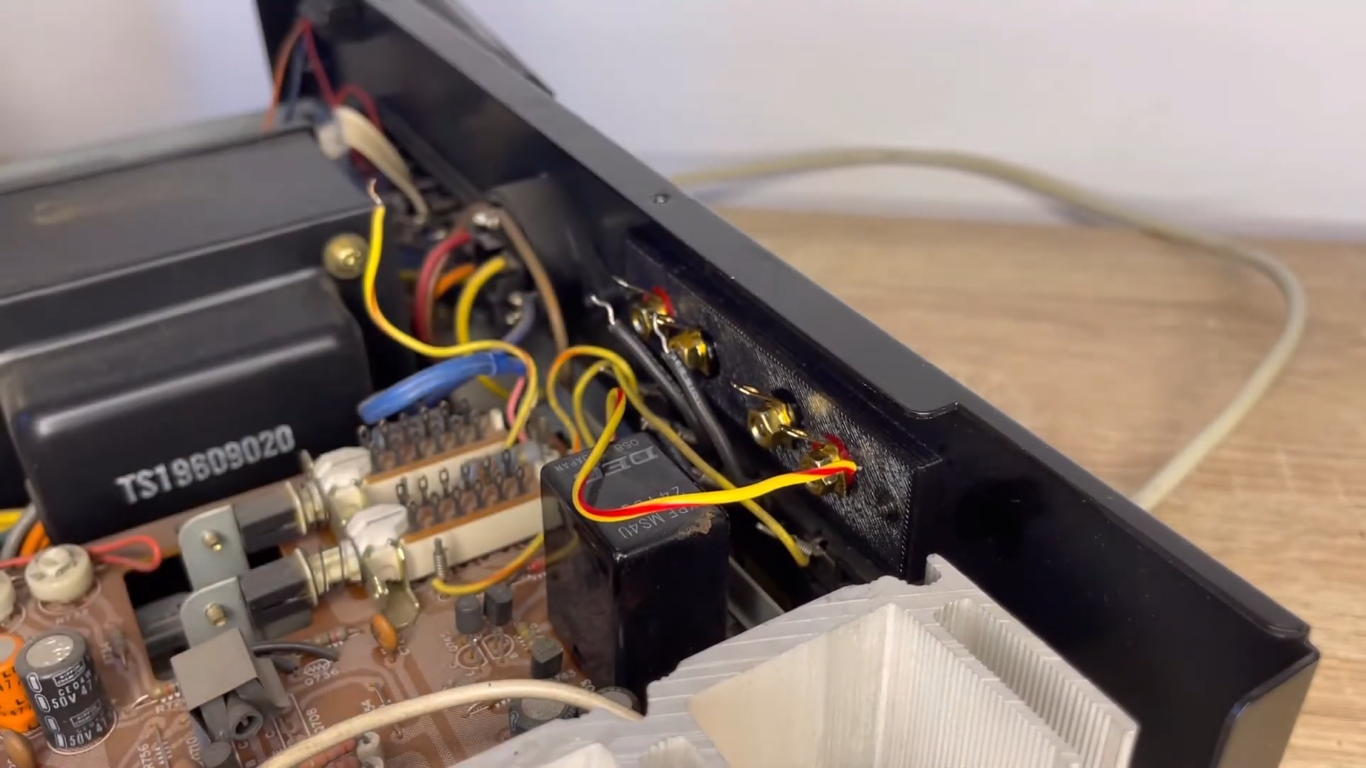 How to Repair Spring Clip Speaker Terminals? ElectronicsHacks