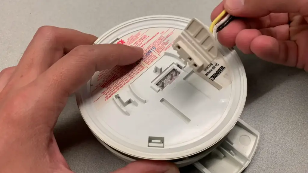 Steps To Take Before Unplugging A Hard-Wired Smoke Detector