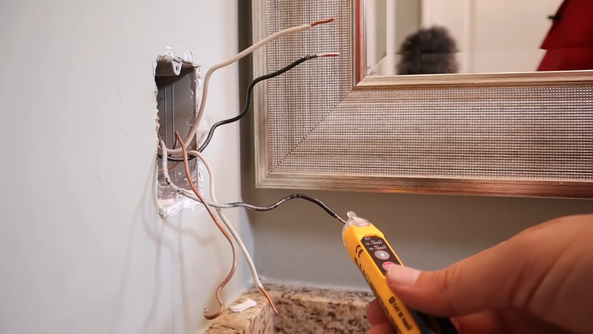 how-much-do-electricians-charge-per-outlet-electronicshacks