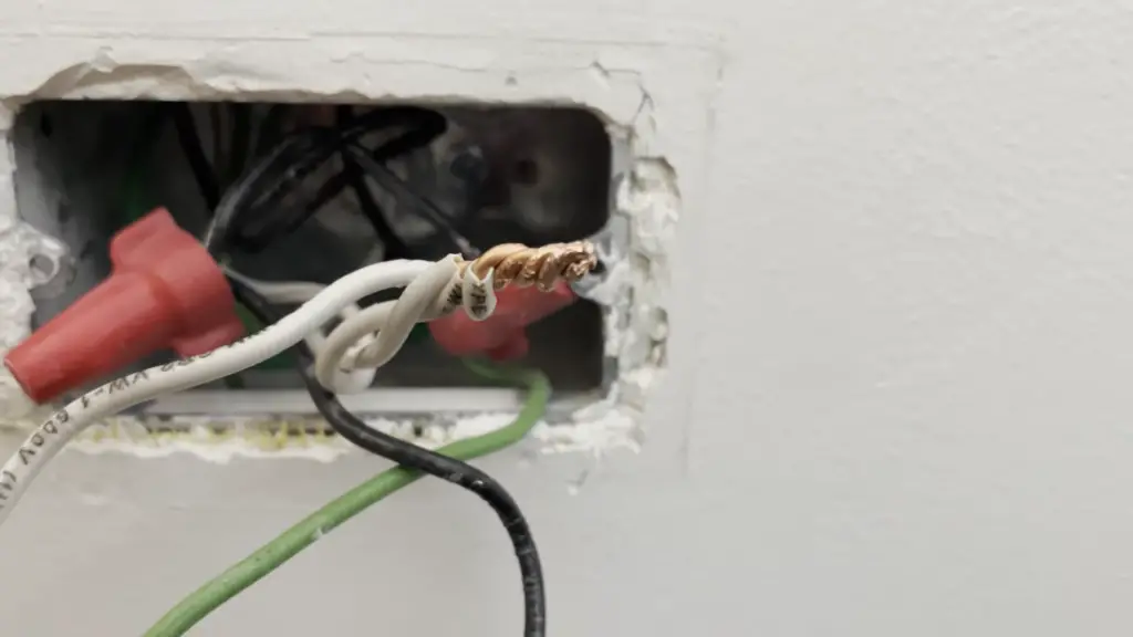 How Much Does It Cost To Fix An Open Neutral Outlet?