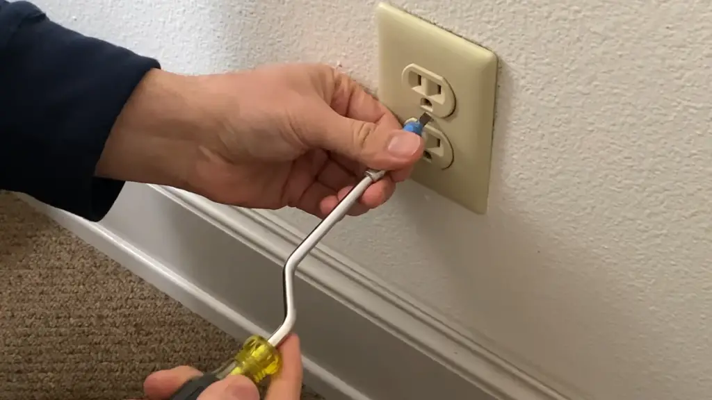 Wiring the GFCI Outlet
