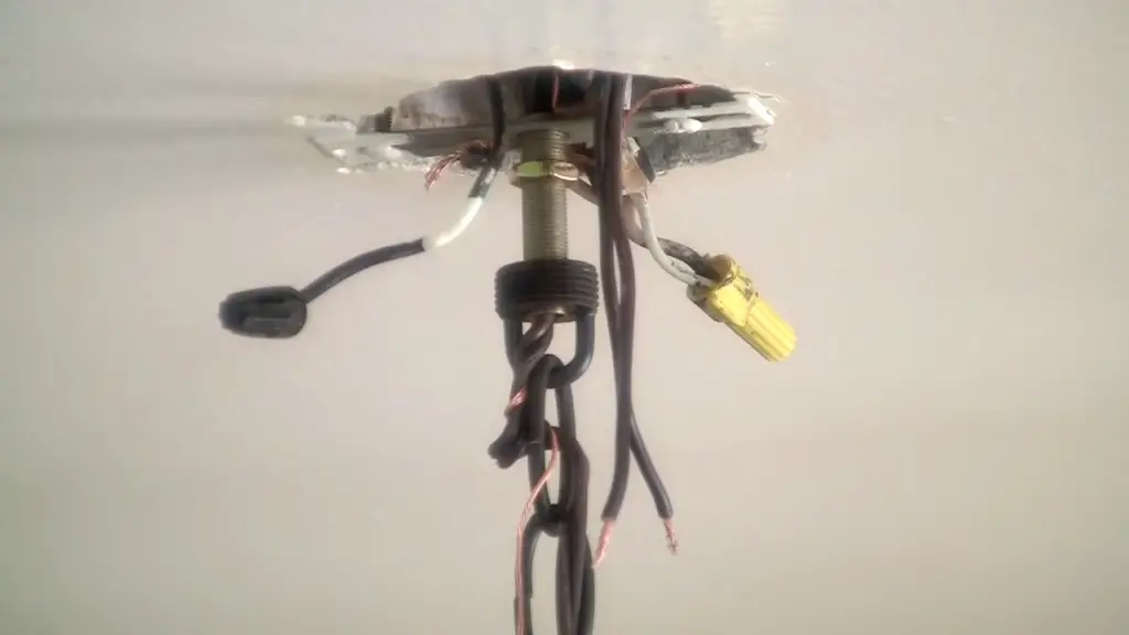What Happens If I Wire A Light Fixture Backwards?