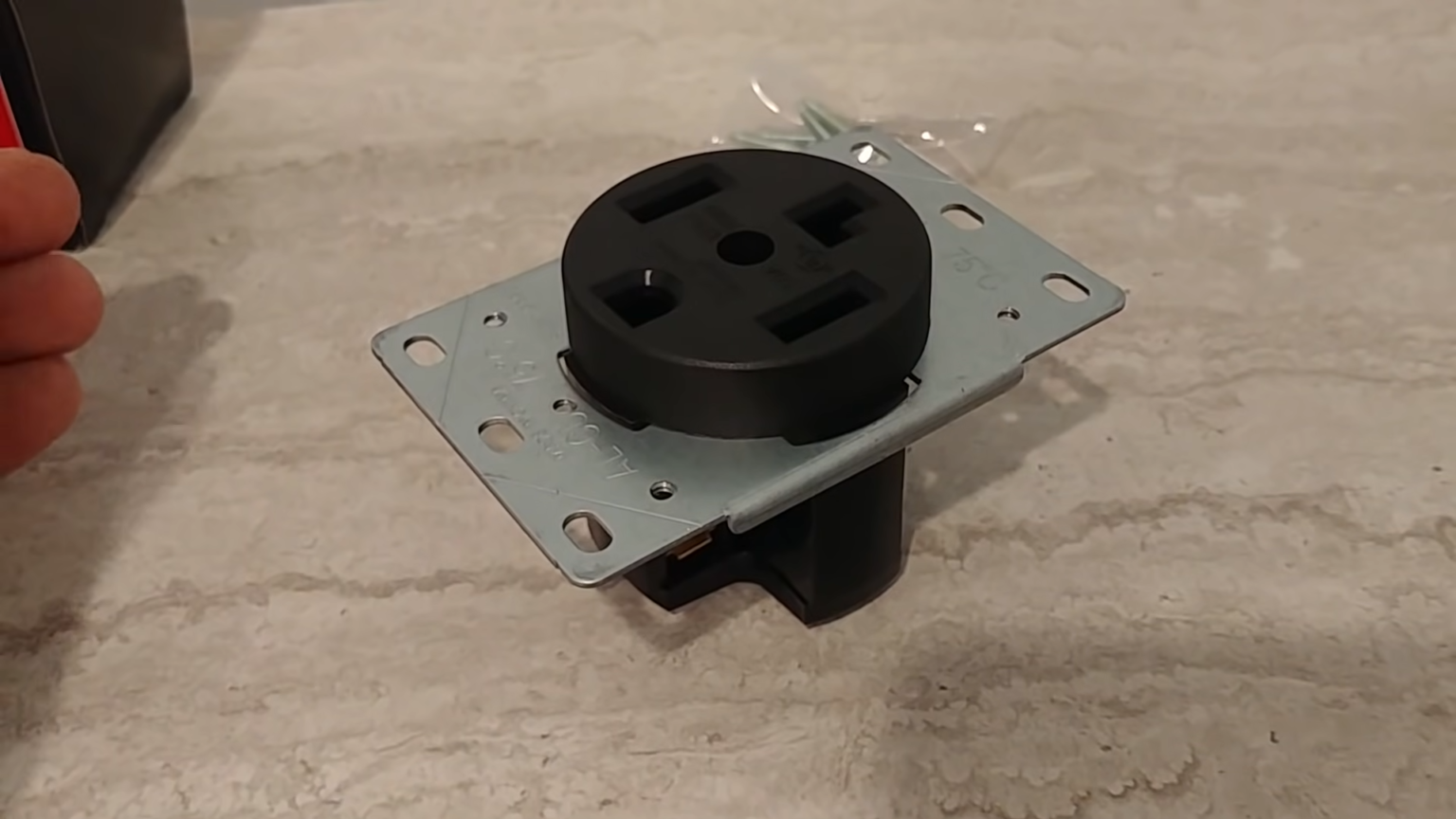 What Size Wire for an Electric Dryer? ElectronicsHacks